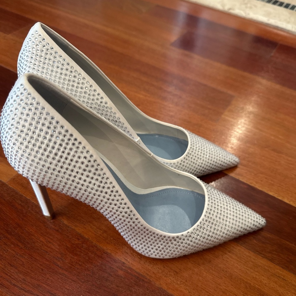 Elegant White Stiletto Heels with Rhinestones